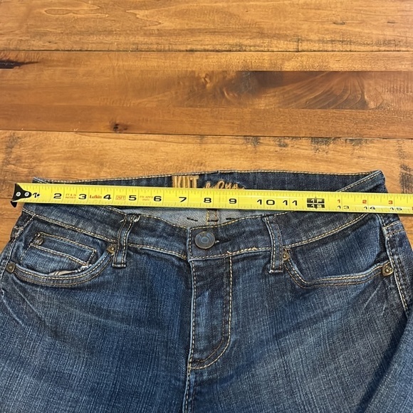 KUT from the Kloth jeans size 6, bootcut, some frayed hems, good condition - Picture 5 of 7